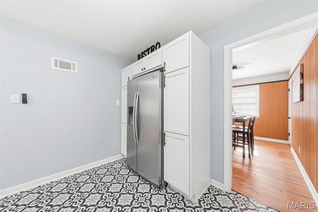 7110 Groveland Drive, St Louis, MO 63121