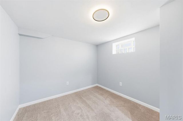 7110 Groveland Drive, St Louis, MO 63121