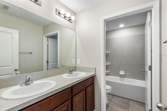 11201 HUDSON HILLS LANE, Riverview, FL 33579