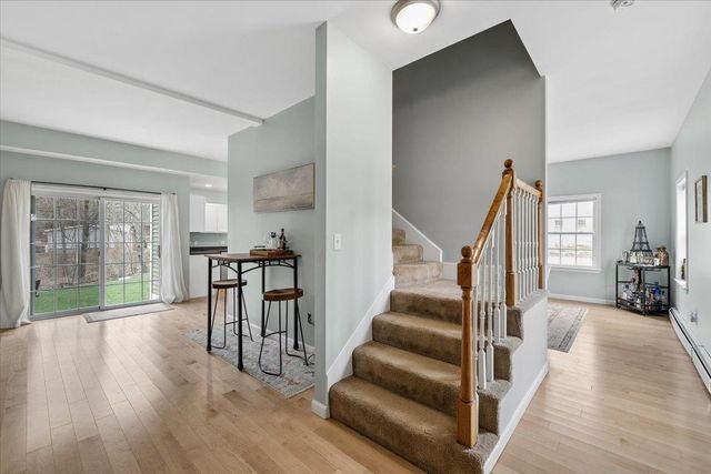1 Langs Lane, Newmarket, NH 03857