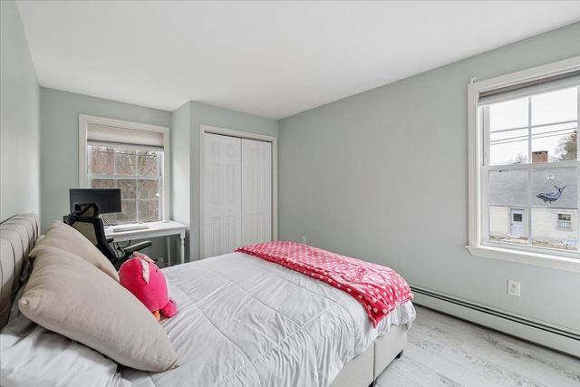 1 Langs Lane, Newmarket, NH 03857