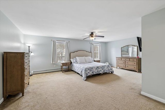 1 Langs Lane, Newmarket, NH 03857