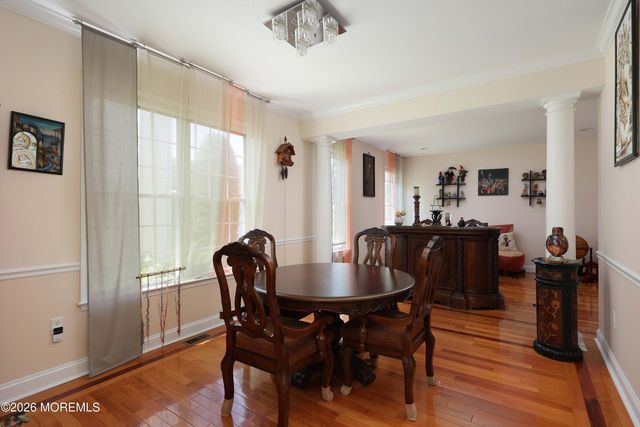 9 W Parsonage Way, Manalapan, NJ 07726
