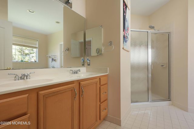 9 W Parsonage Way, Manalapan, NJ 07726