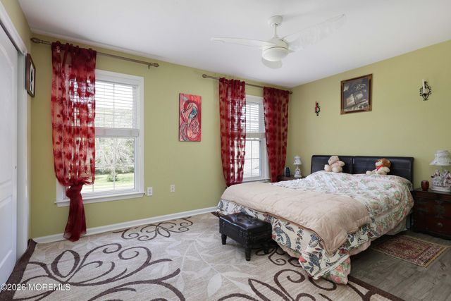 9 W Parsonage Way, Manalapan, NJ 07726