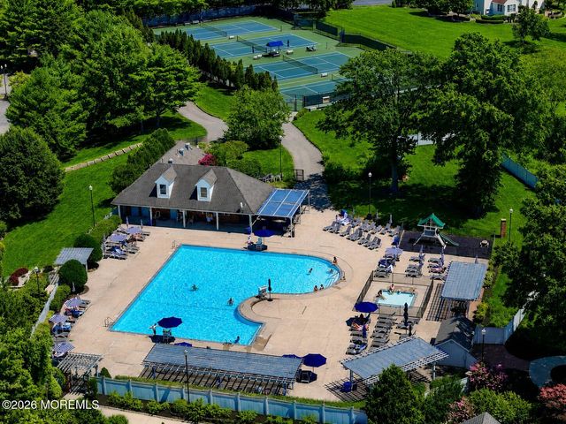 9 W Parsonage Way, Manalapan, NJ 07726