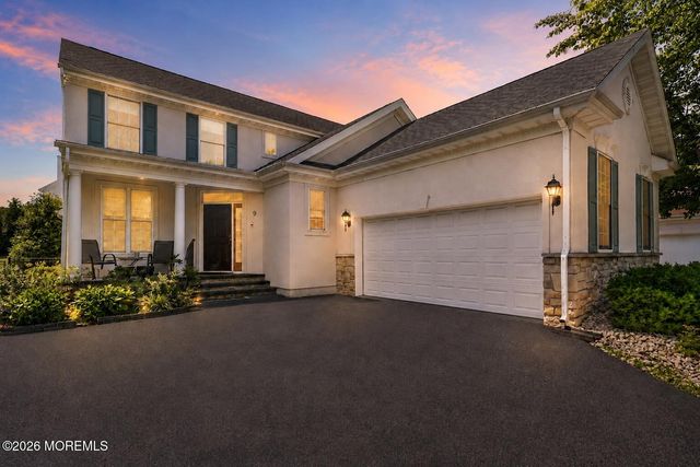 9 W Parsonage Way, Manalapan, NJ 07726