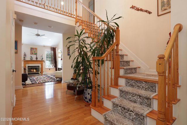 9 W Parsonage Way, Manalapan, NJ 07726