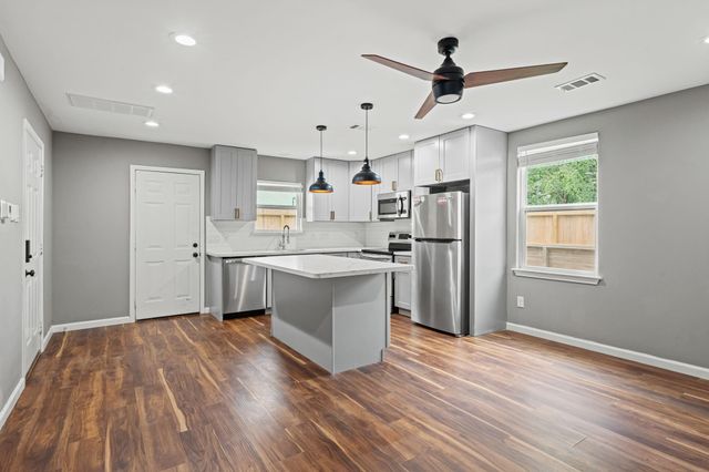 25804 Maplewood Drive, Spring, TX 77386