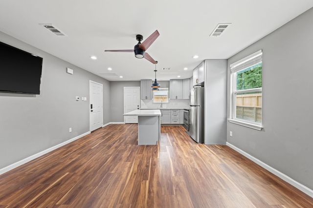 25804 Maplewood Drive, Spring, TX 77386