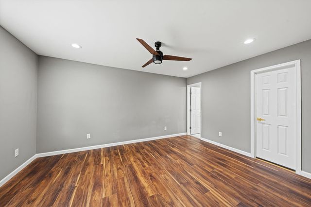 25804 Maplewood Drive, Spring, TX 77386