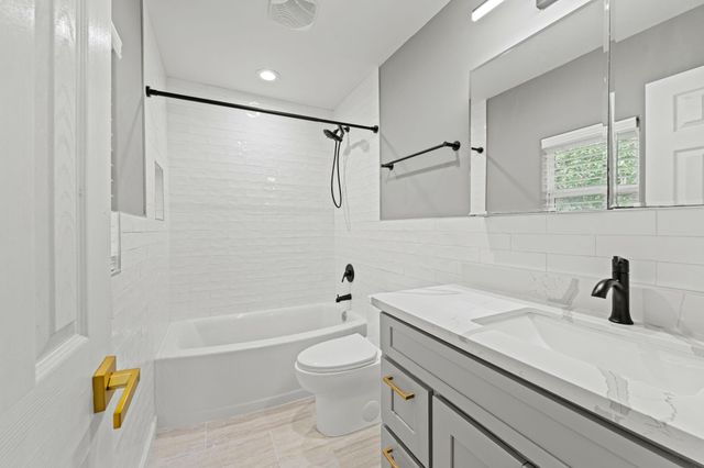 25804 Maplewood Drive, Spring, TX 77386