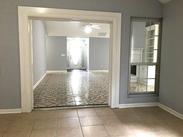 2515 Freemans Walk Drive, Dacula, GA 30019