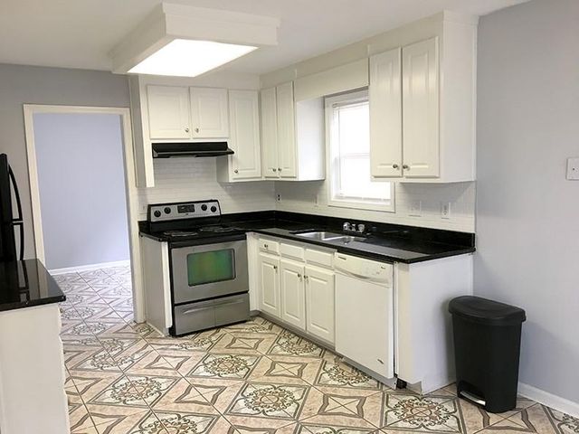 2515 Freemans Walk Drive, Dacula, GA 30019