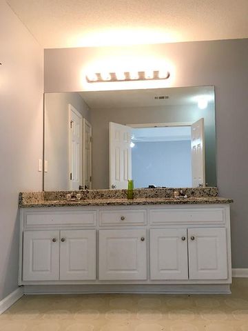 2515 Freemans Walk Drive, Dacula, GA 30019