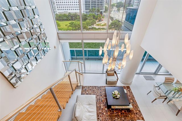 200 Biscayne Boulevard Way 504, Miami, FL 33131