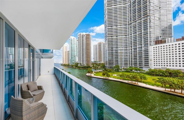 200 Biscayne Boulevard Way 504, Miami, FL 33131