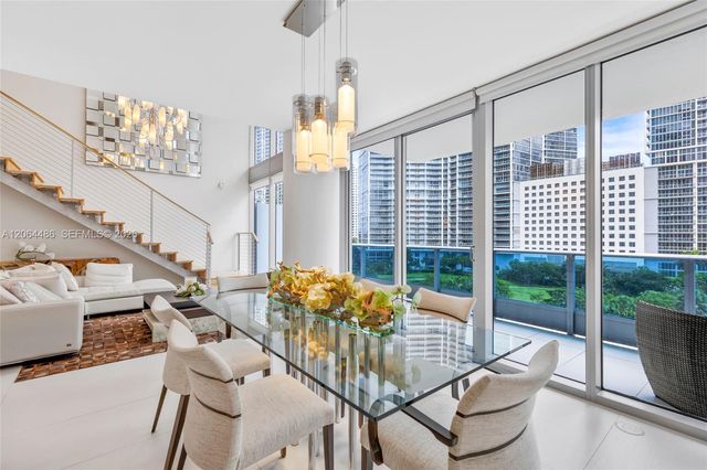 200 Biscayne Boulevard Way 504, Miami, FL 33131
