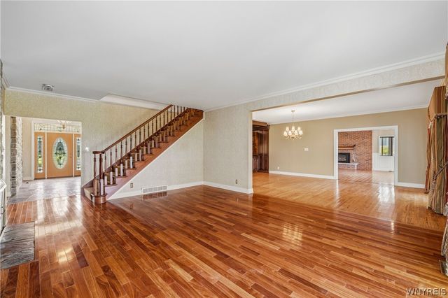 687 Mountain View Drive, Lewiston, NY 14092