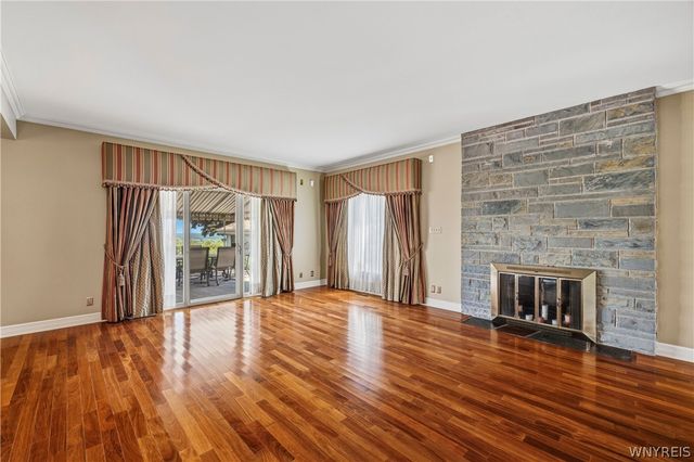 687 Mountain View Drive, Lewiston, NY 14092