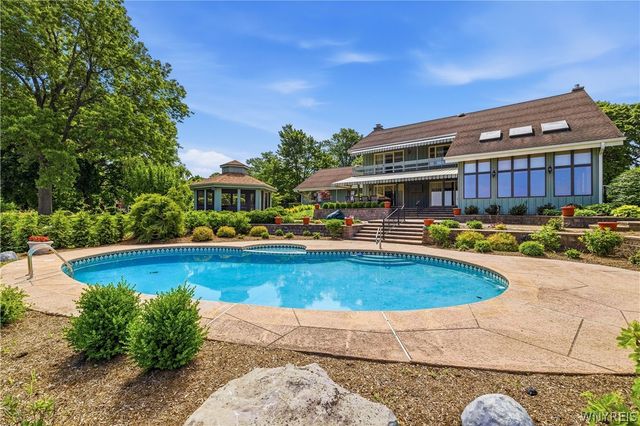 687 Mountain View Drive, Lewiston, NY 14092