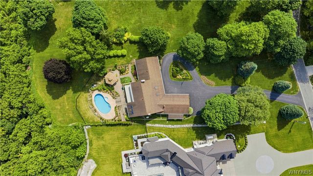 687 Mountain View Drive, Lewiston, NY 14092