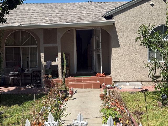 1110 S Towner, Santa Ana, CA 92707