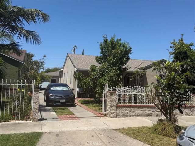 1110 S Towner, Santa Ana, CA 92707