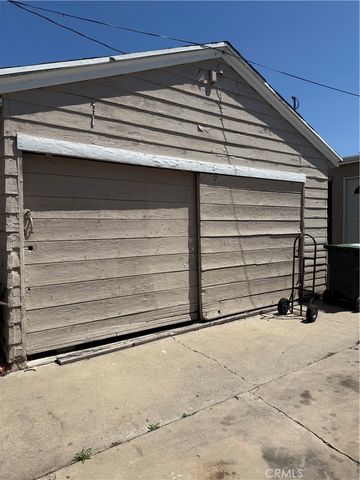 1110 S Towner, Santa Ana, CA 92707