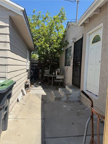 1110 S Towner, Santa Ana, CA 92707