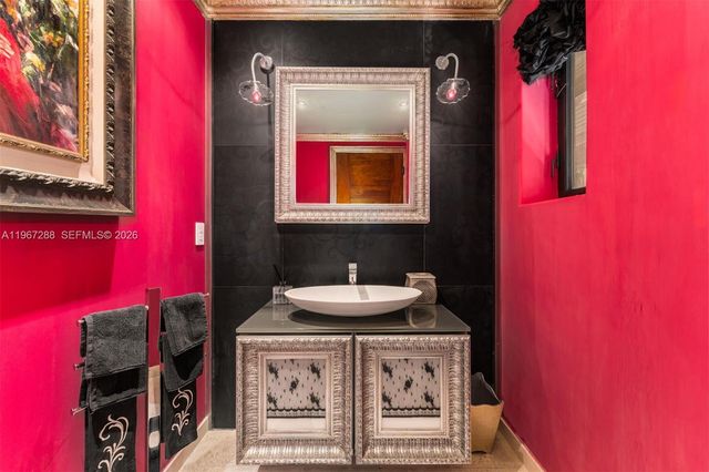 34 W DILIDO DR, Miami Beach, FL 33139