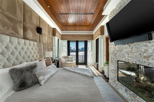 34 W DILIDO DR, Miami Beach, FL 33139