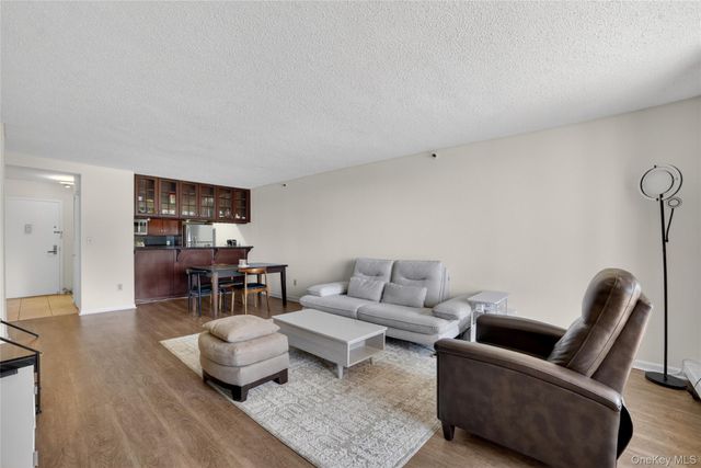 25 Rockledge Avenue 1007, White Plains, NY 10601