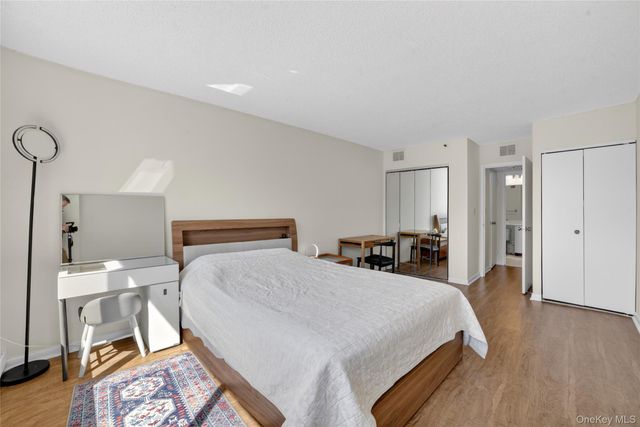 25 Rockledge Avenue 1007, White Plains, NY 10601