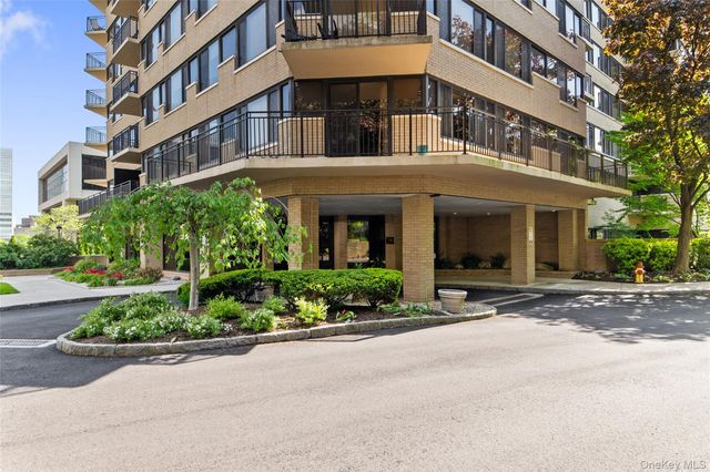 25 Rockledge Avenue 1007, White Plains, NY 10601