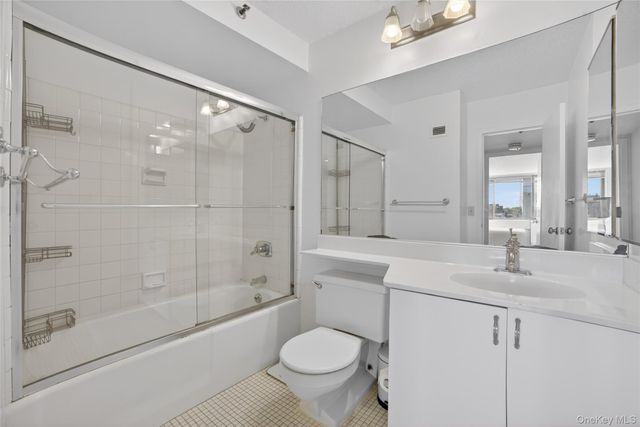 25 Rockledge Avenue 1007, White Plains, NY 10601