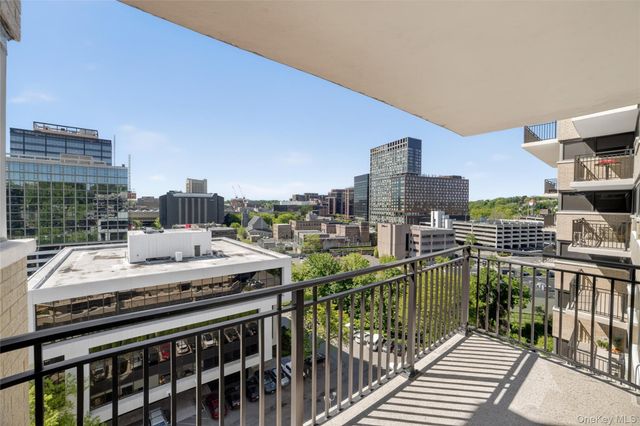 25 Rockledge Avenue 1007, White Plains, NY 10601