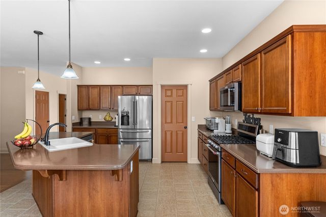 40 Carson Avenue SE, Port Orchard, WA 98366