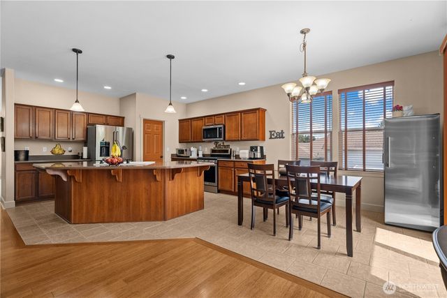 40 Carson Avenue SE, Port Orchard, WA 98366