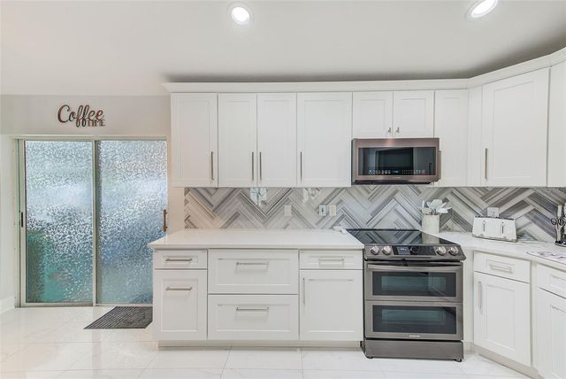 8524 BETH COURT, Odessa, FL 33556