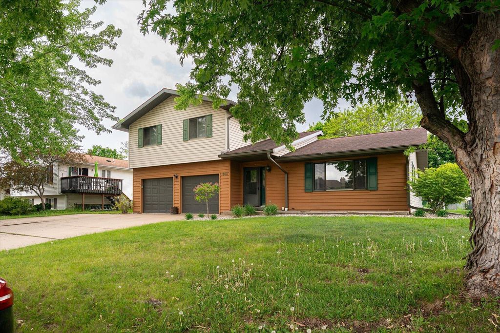 1206 Willow Street, La Crescent, MN 55947