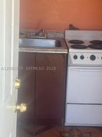 115 NW 193rd St 2, Miami Gardens, FL 33169