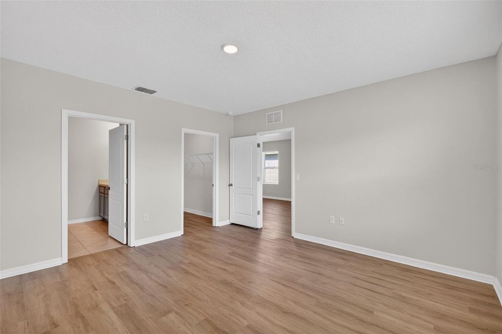 Image 19 of property listing at 349 HONEY BELL ROAD, Winter Haven, FL 33880