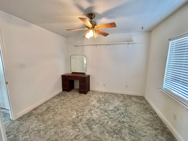 1425 Grace Ave, Vinton, LA 70668