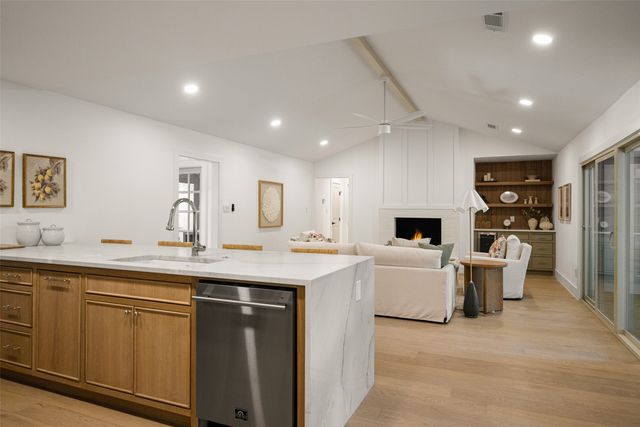10656 Cox Lane, Dallas, TX 75229