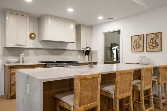 10656 Cox Lane, Dallas, TX 75229