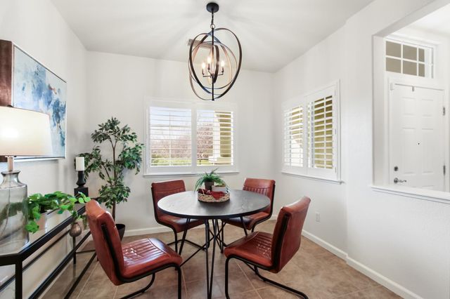 2218 Shady Creek Rd, Folsom, CA 95630