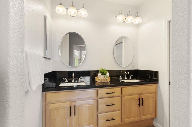 2218 Shady Creek Rd, Folsom, CA 95630