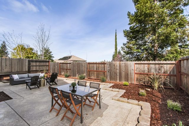 2218 Shady Creek Rd, Folsom, CA 95630