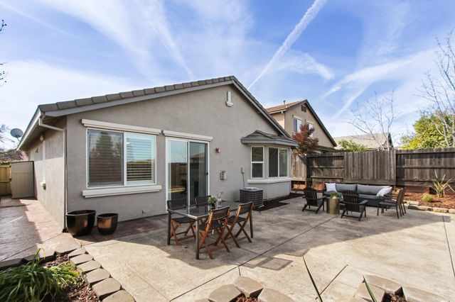 2218 Shady Creek Rd, Folsom, CA 95630